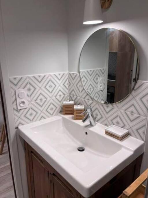 Proche Gare, Cosy, Courte Et Moyenne Duree Apartment Bellegarde-sur-Valserine Ngoại thất bức ảnh